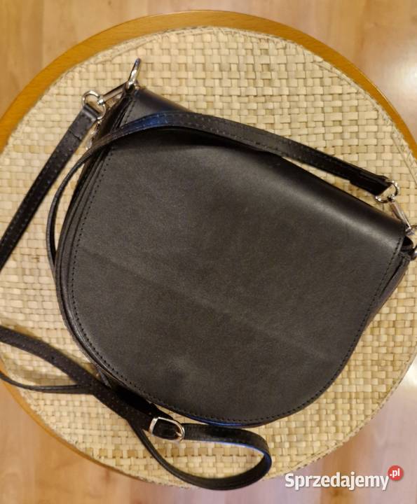 Mała ale pakowna TOREBKA skórzana czarna prawie