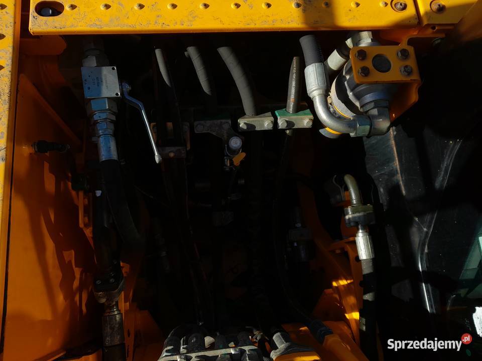 JCB 140X 2021R KOPARKA GĄSIENICOWA 15 TON CAT Krotoszyn