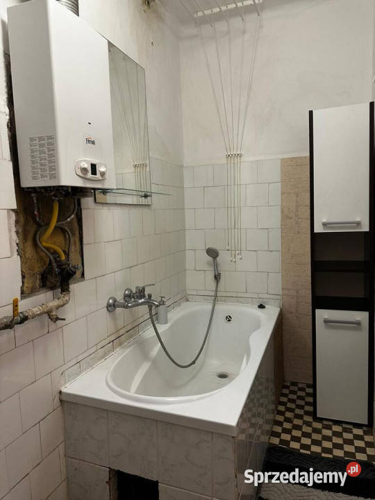Na sprzedaż mieszkanie 376 m2 2 pokoje I piętro 37.6m2 Piotrków Trybunalski