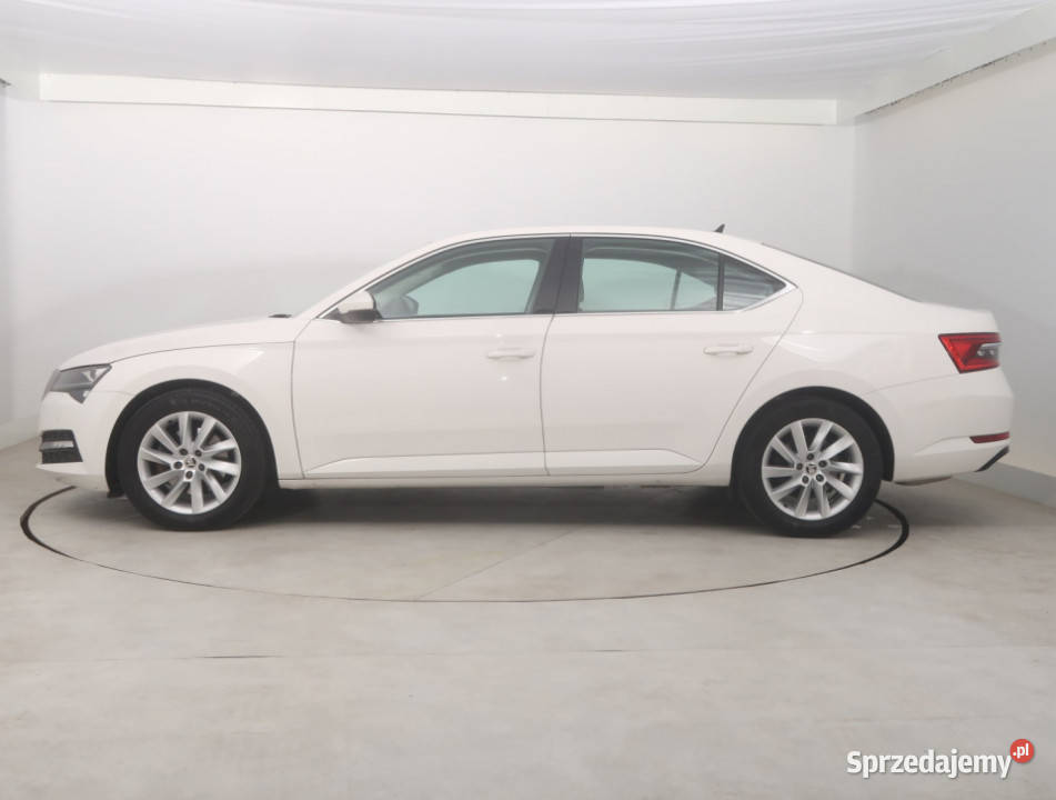 Skoda Superb 15 TSI Bielany Wrocławskie