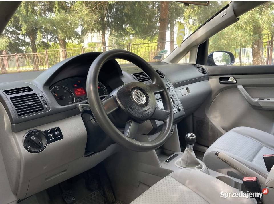 Volkswagen Touran 19TDI 101 2003 HAK 101KM świętokrzyskie