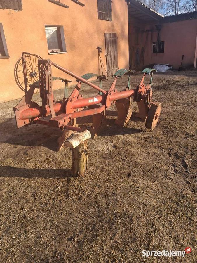 Plug kverneland Bytów