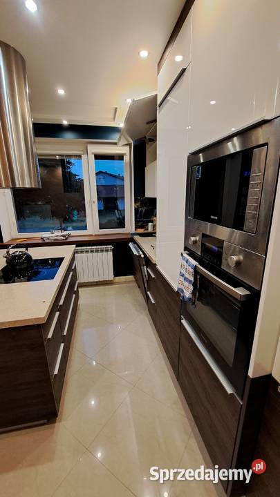 Zabudowa w komplecie 243cm Skidlewo