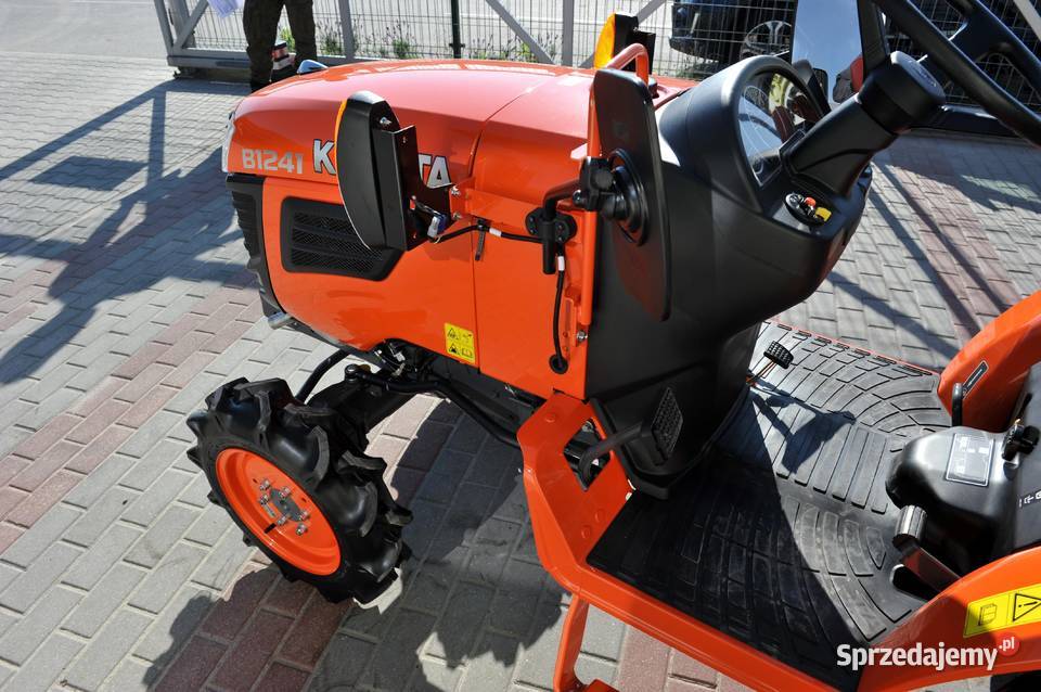 Kubota B1241 4x4 24 Tajęcina
