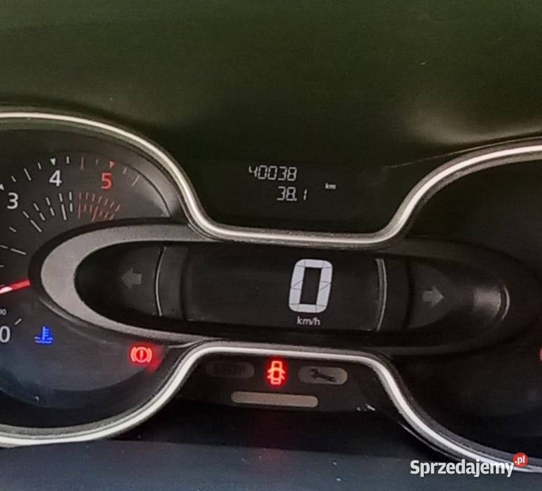 Renault Trafic 2019 przebieg 40000 pierwszy