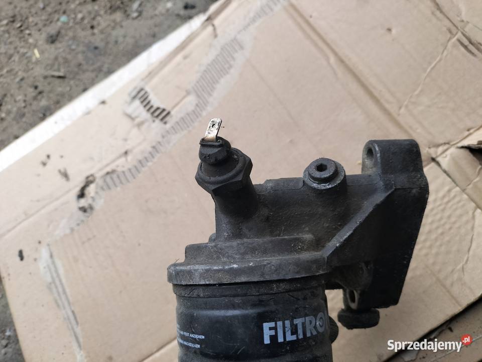 AUDI 80 B4 PODSTAWA FILTRA OLEJU 048115417A osobowe Kamień-Kolonia