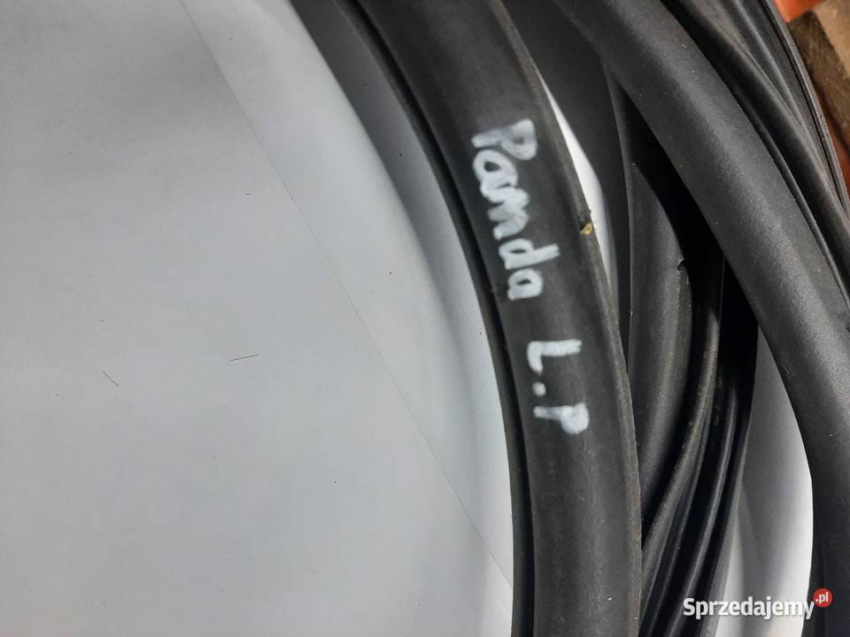 Fiat Panda II 2 uszczelka drzwi lewa przednia osobowe Części samochodowe