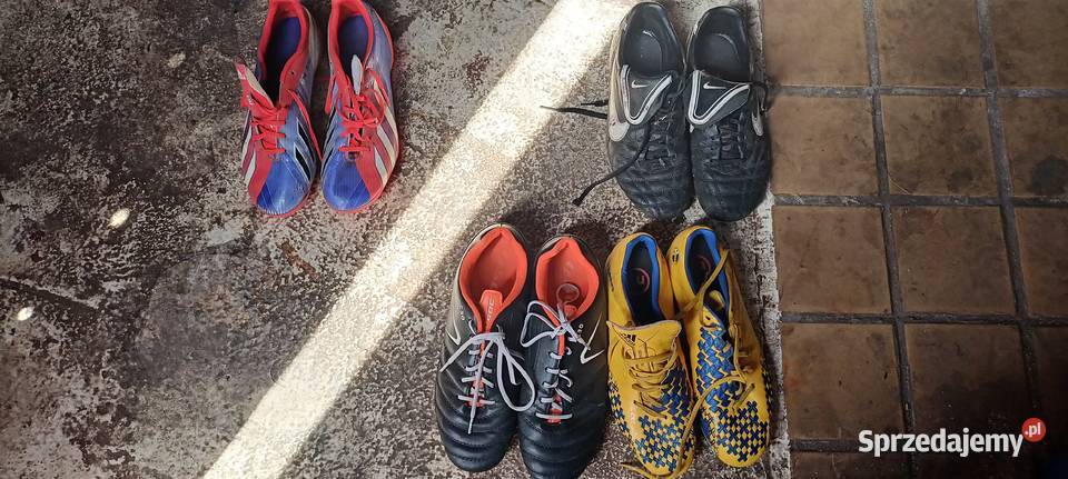 buty piłkarskie korki Wronki