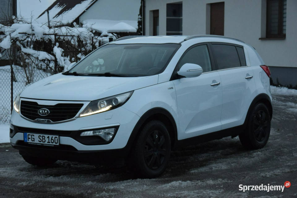 Kia Sportage 20D 4x4 Navi Kamera 2 KPL KÓŁ Led Rok produkcji 2012 sprzedam