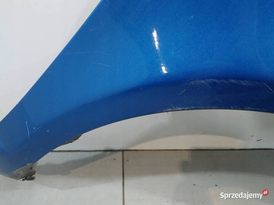 BŁOTNIK PRAWY PRZÓD LIFT Toyota Yaris I 19992005 Rok produkcji 2003 świętokrzyskie