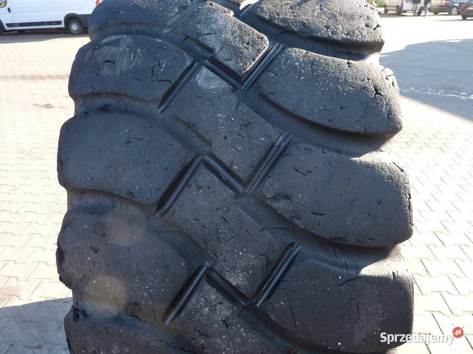 Opona używana przemysłowa 235R25 GOODYEAR GP40 sprzedam