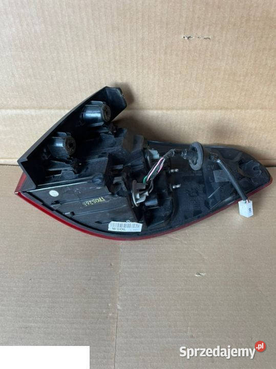 Hyundai i30 III 18 lampa tył lewa kombi lubelskie Kozubszczyzna