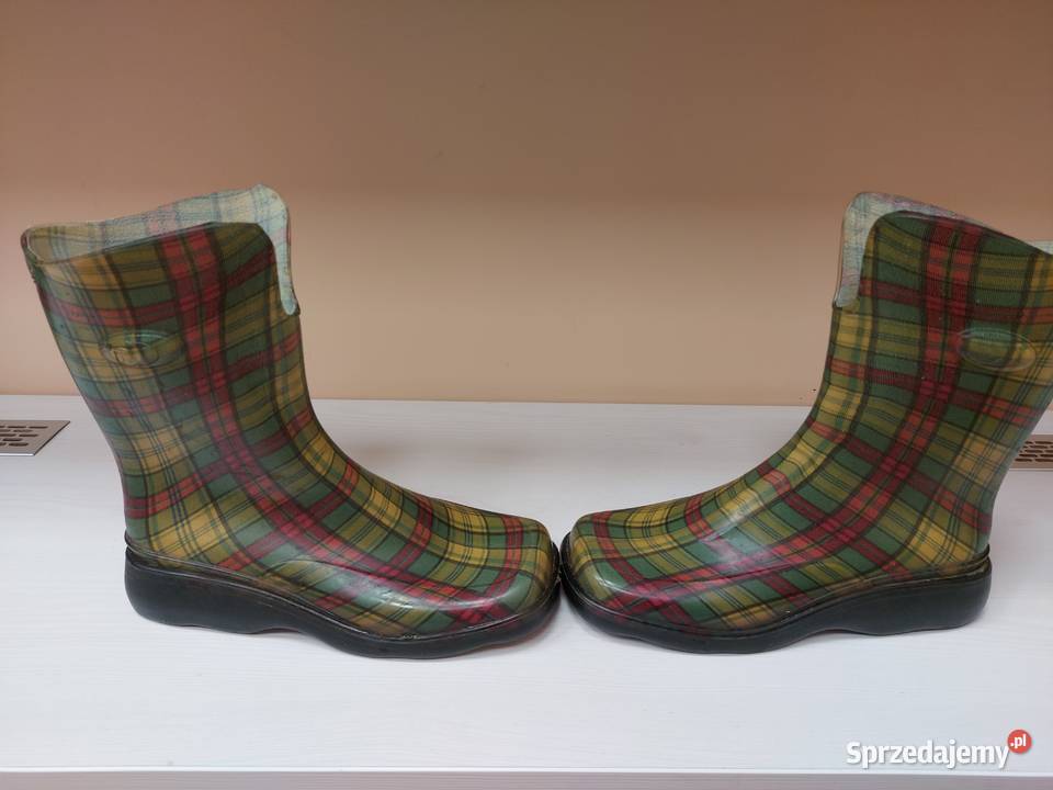 Kalosze w kratkę
