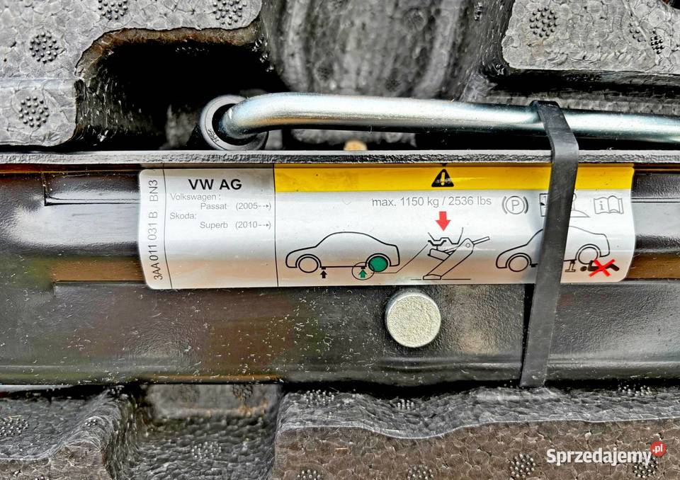 VW PASSAT B7 ZESTAW NARZĘDZI 3C5012115D LEWAREK mazowieckie Radom sprzedam