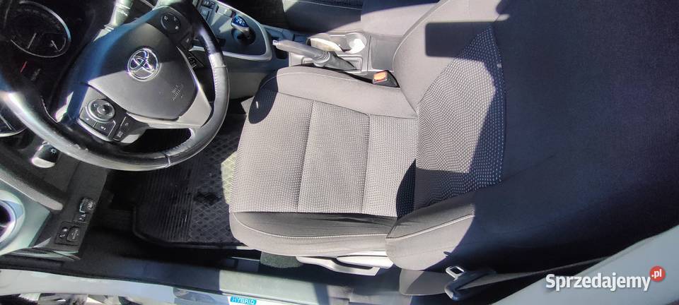 Toyota Auris II hybryda 132KM sprzedam