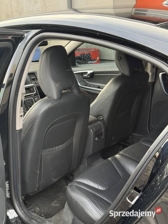 Volvo S60 25 turbo AVD Sedan / Limuzyna Chełm