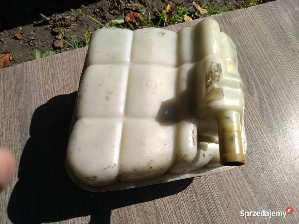 Zbiornik wyrównawczy cieczy Iveco ll Układ chłodzenia Piwniczna-Zdrój sprzedam