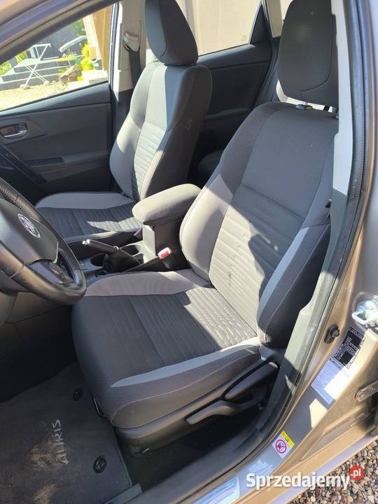 Toyota Auris 16 111 mały przebieg Rok produkcji 2015 kujawsko-pomorskie Inowrocław