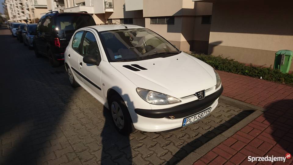 Sprzedam Peugeot 206 biały benzyna 155 000 immobilizer 206 Poznań