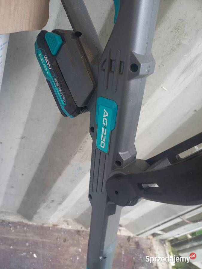 kosa akumulatorowa kosiarka żyłkowa AGREENO Puck