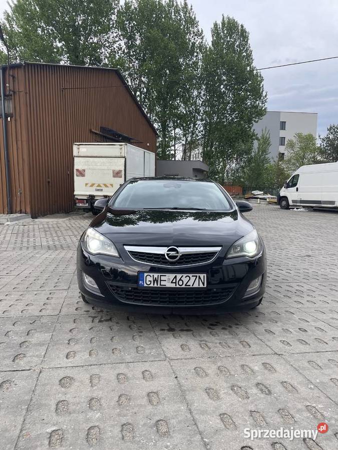 Opel Astra J 20 cdti 2010 sport kupiony w Polsce Astra pomorskie Gdynia