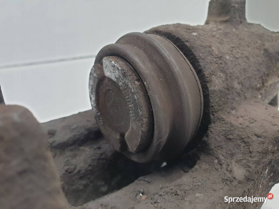 Audi A3 8L ZACISK HAMULCOWY Prawy tył PASAŻERA osobowe