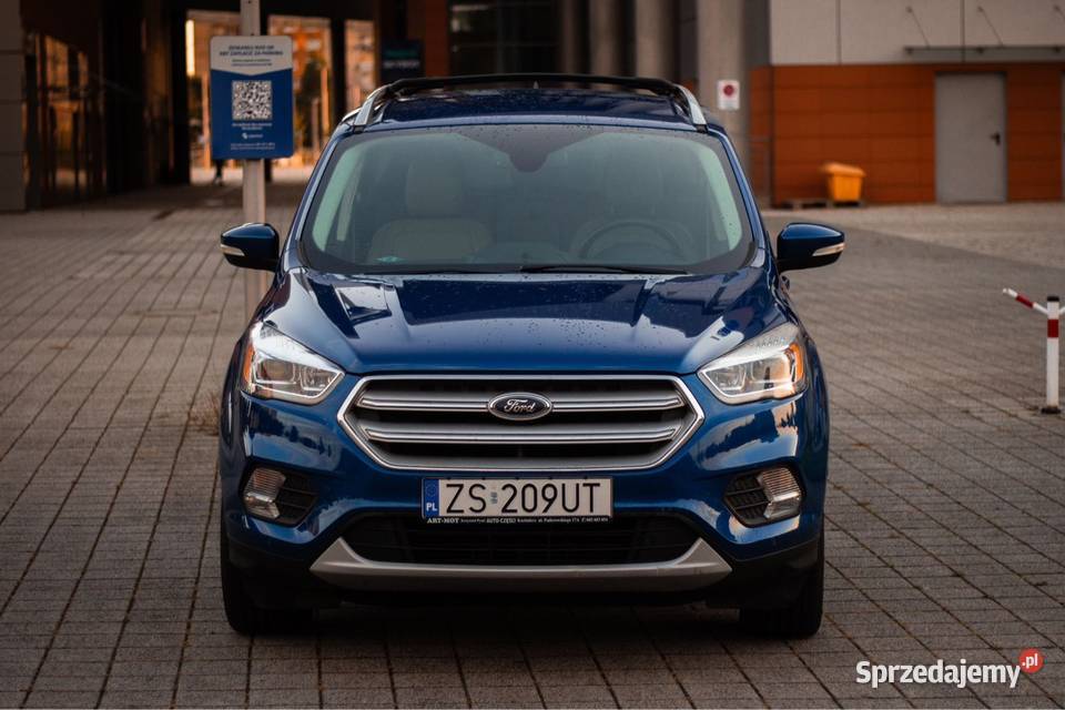 Ford Escape Titanium sprowadzony Szczecin