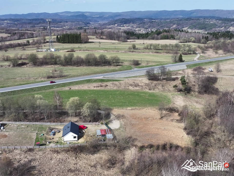 Działka budowlana w Lesku utwardzona Lesko