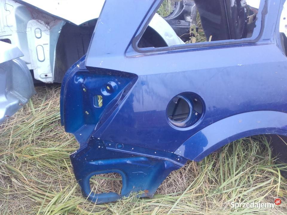 Opel Astra H Kombi prawa tylna ćwiartka
