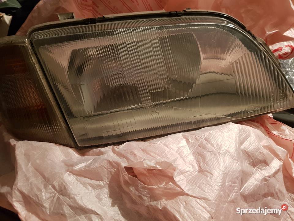 Opel Omega a lampy z kierunkowskazami Bełchatów