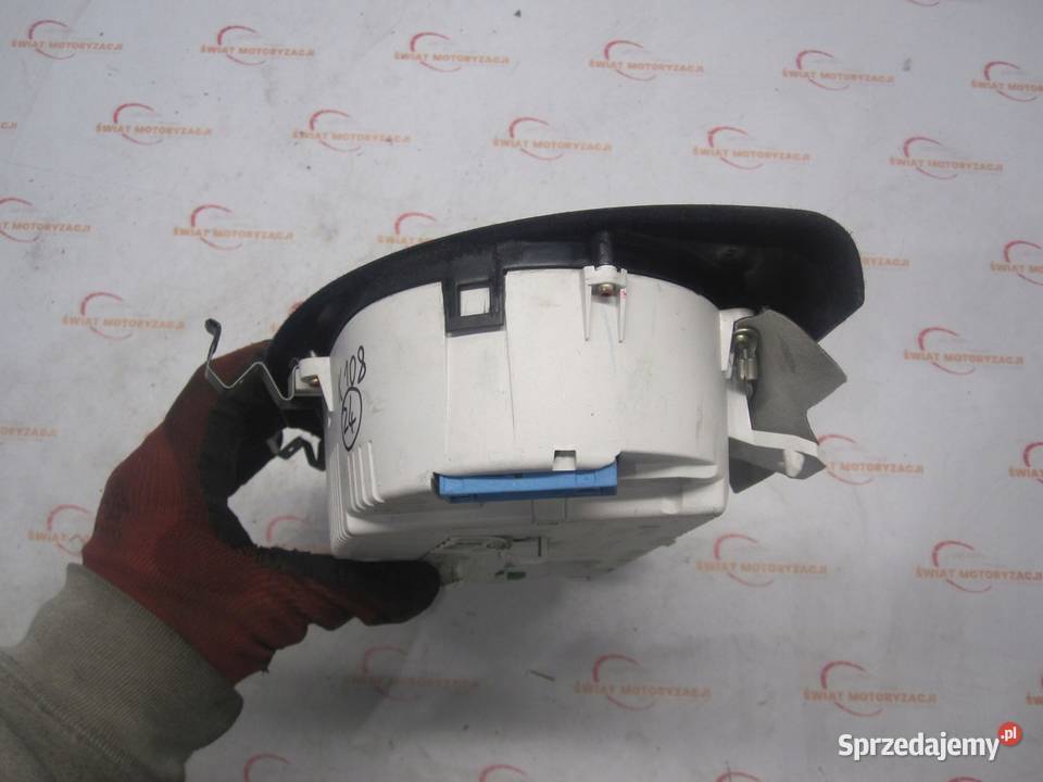 AUDI TT 18 10r licznik zegary 8N2920950A ANGLIK osobowe Kielce