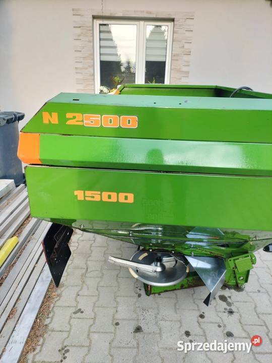 Rozsiewacz do nawozu AMAZONE MAL 2500 dolnośląskie Legnickie Pole