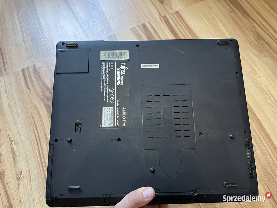 Stary laptop Fujitsu Siemens Amilo Pro V2010 Elektronika Brzana
