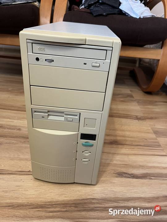 Zabytkowy komputer PC AT Pentium MMX 200MHz Brzana