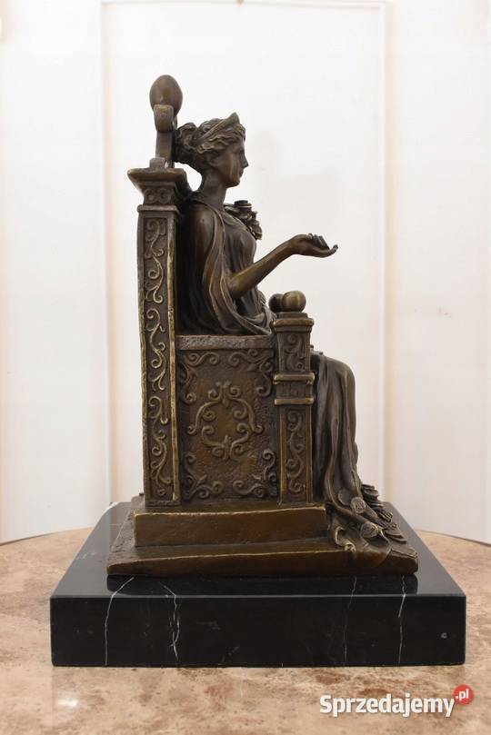 Fortuna Na Tronie Bogini Bogactwa Figura z Brązu Kraków