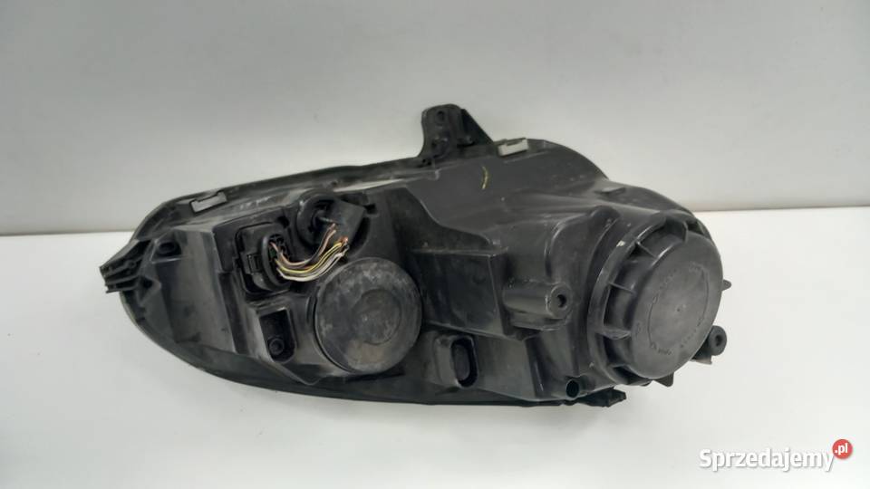 VW JETTA V LAMPA PRZÓD LEWA Zbierkowo