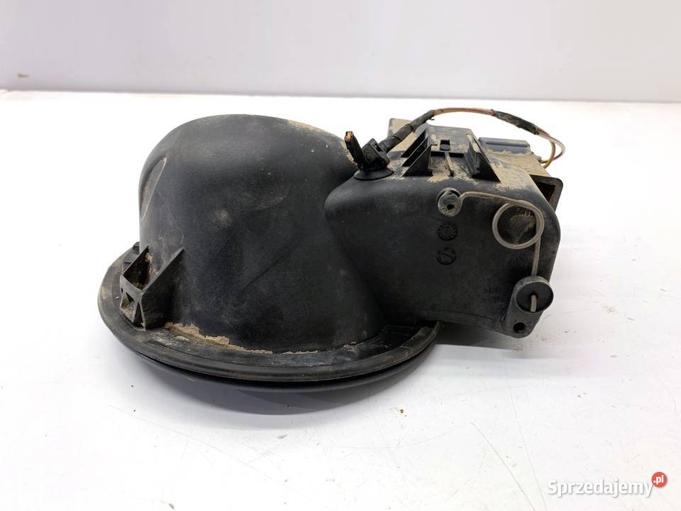 KLAPKA WLEWU PALIWA FORD FOCUS C 6M51R405A02AA Klapki wlewu paliwa