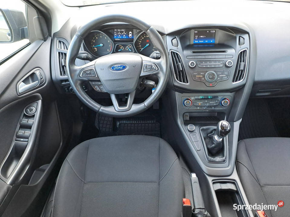 Ford Focus 10EcoBoost 125 rej 2017 Trend Gold grafitowy Warszawa