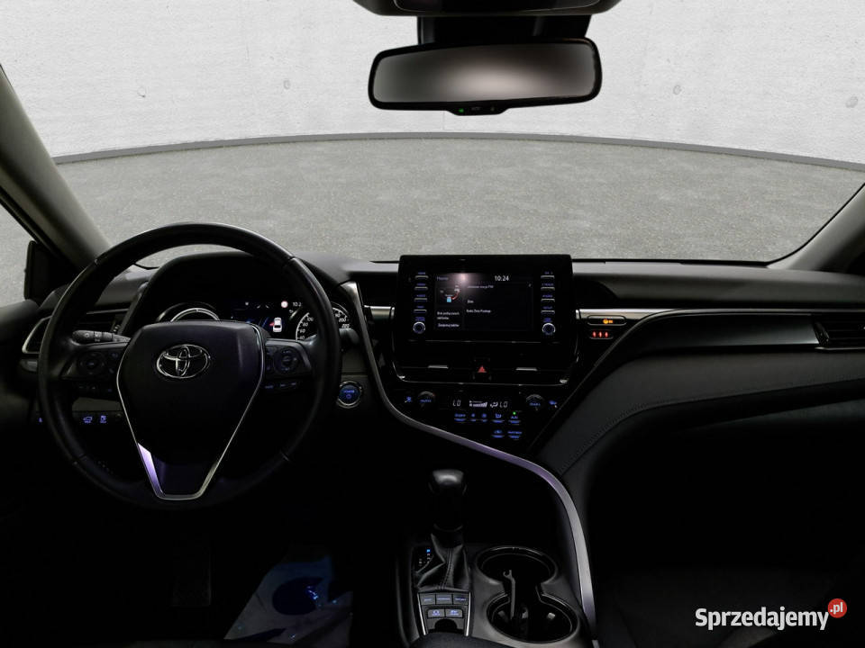 Toyota Camry IX 2018 Komorniki