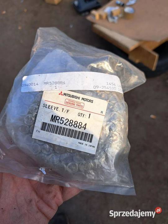 Tuleja przeniesienia napędu Mitsubishi L200 L400
