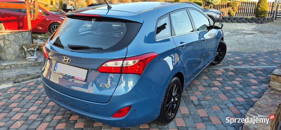HYUNDAI I30 16 BENZYNA KEYLESS SKÓRY LED 2x PDC światła przeciwmgielne Tarnów sprzedam