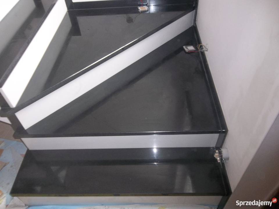 Schod wewnętrzne granitowe marmurowe kamienne Będzin