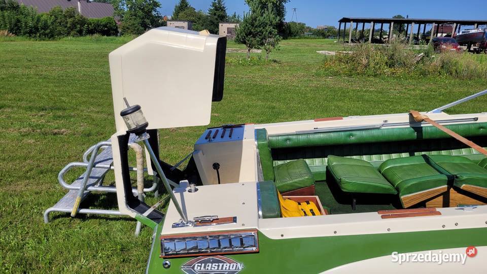 Łódź motorową Glastron v174 Bayflite Rok produkcji 1976