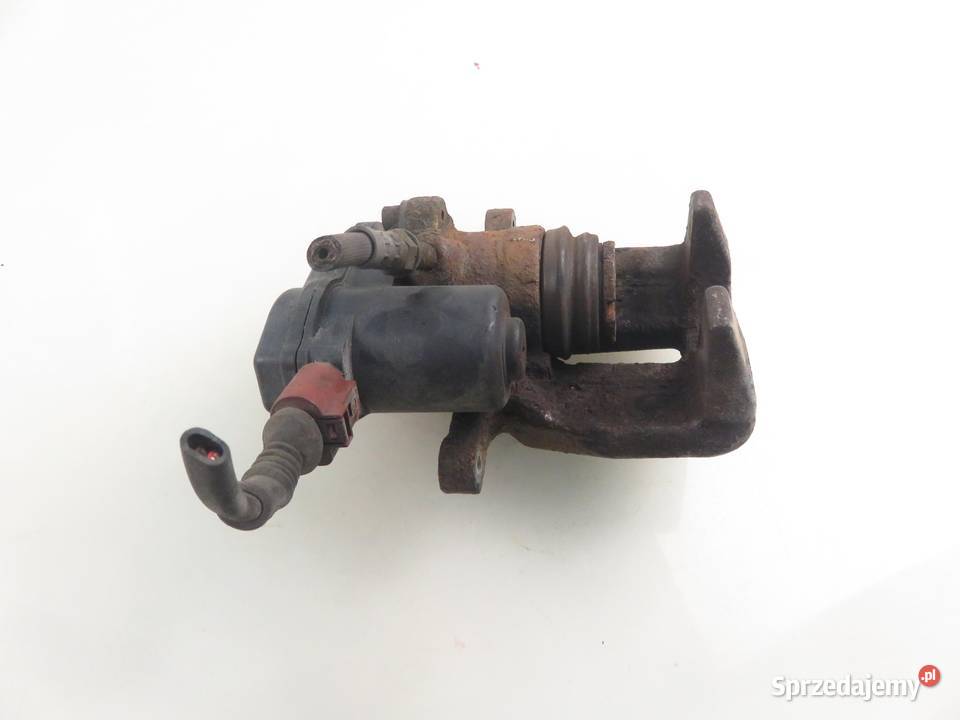 ZACISK LEWY TYŁ AUDI A4 B8 18 TFSI 32335478