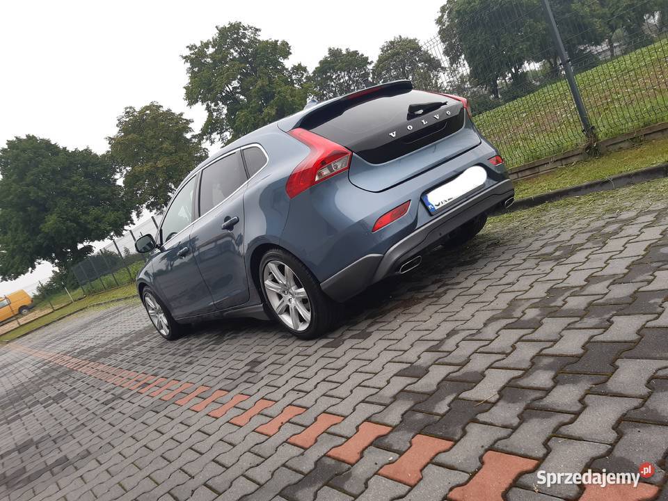 Prywatne Volvo V40 16d SUMMUM Bixenon Ledy TFT Kłobuck