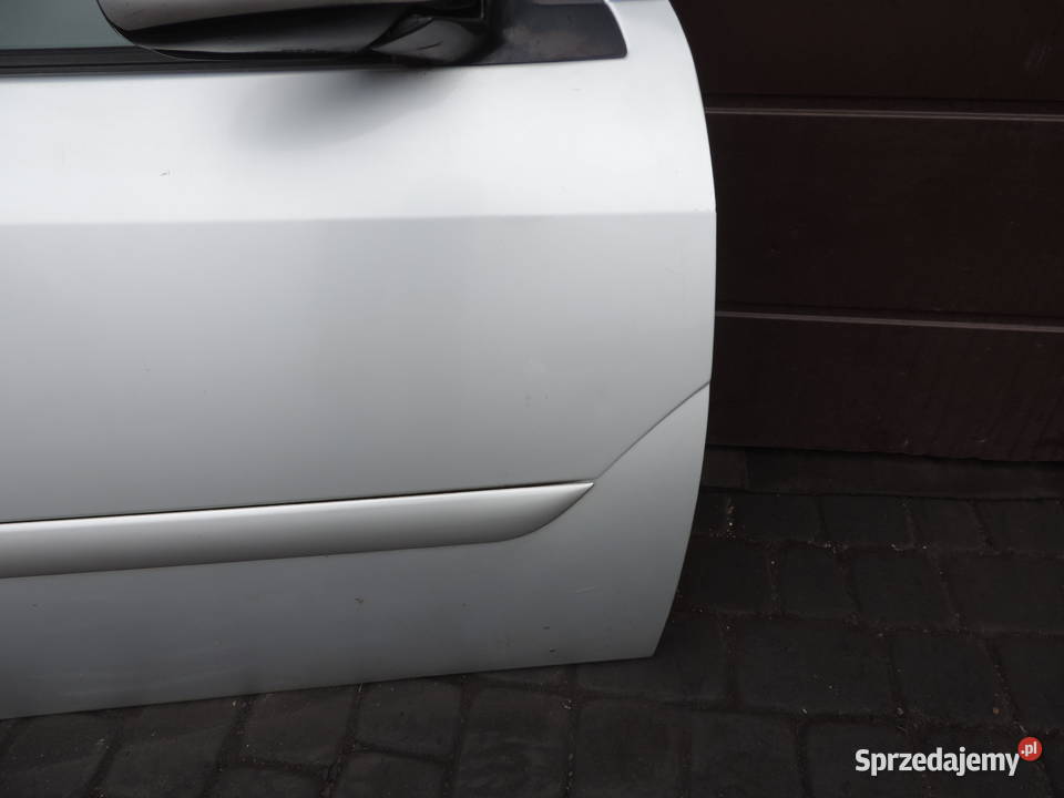 DRZWI PRAWY PRZÓD FORD FOCUS MK1 KOMBI KOLOR 08 Nowy Sącz