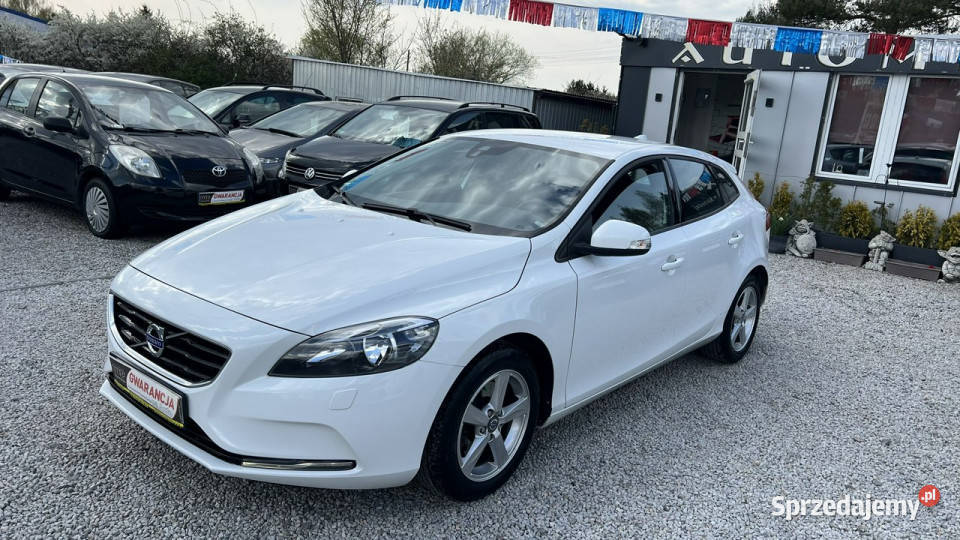 Volvo V40 SPRZEDANY Nowy rozrząd 16 Benz 150 188 bluetooth Świdnica