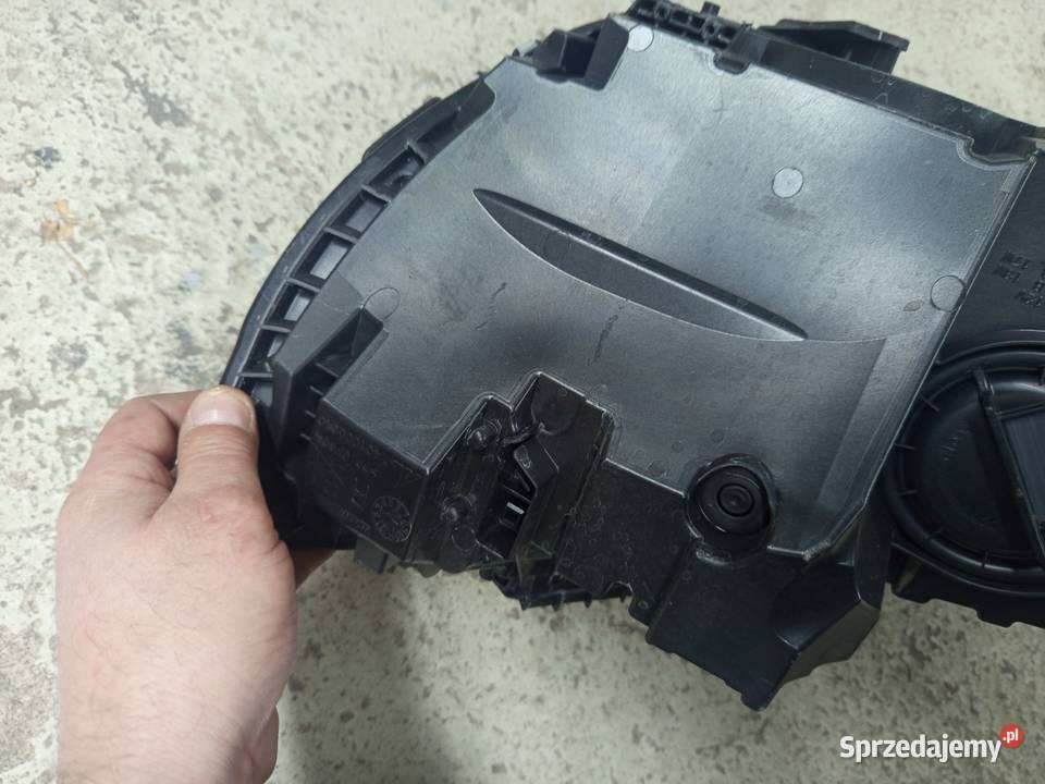 Reflektor prawy Merc c klasa LED 21 roku org Rzeszów