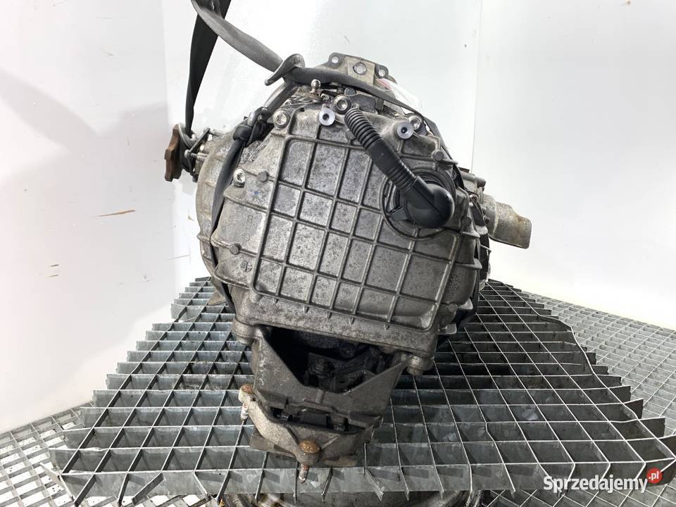 SKRZYNIA BIEGÓW AUDI A4 B8 LAM 18 160 0715