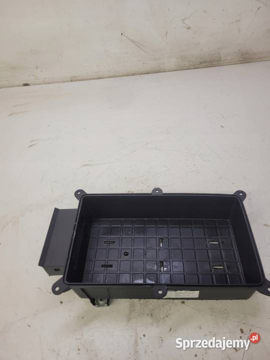 SCHOWEK PÓŁKA TUNELU AUDI A4 B9 8W0864981 Schowki, półki Przystajń
